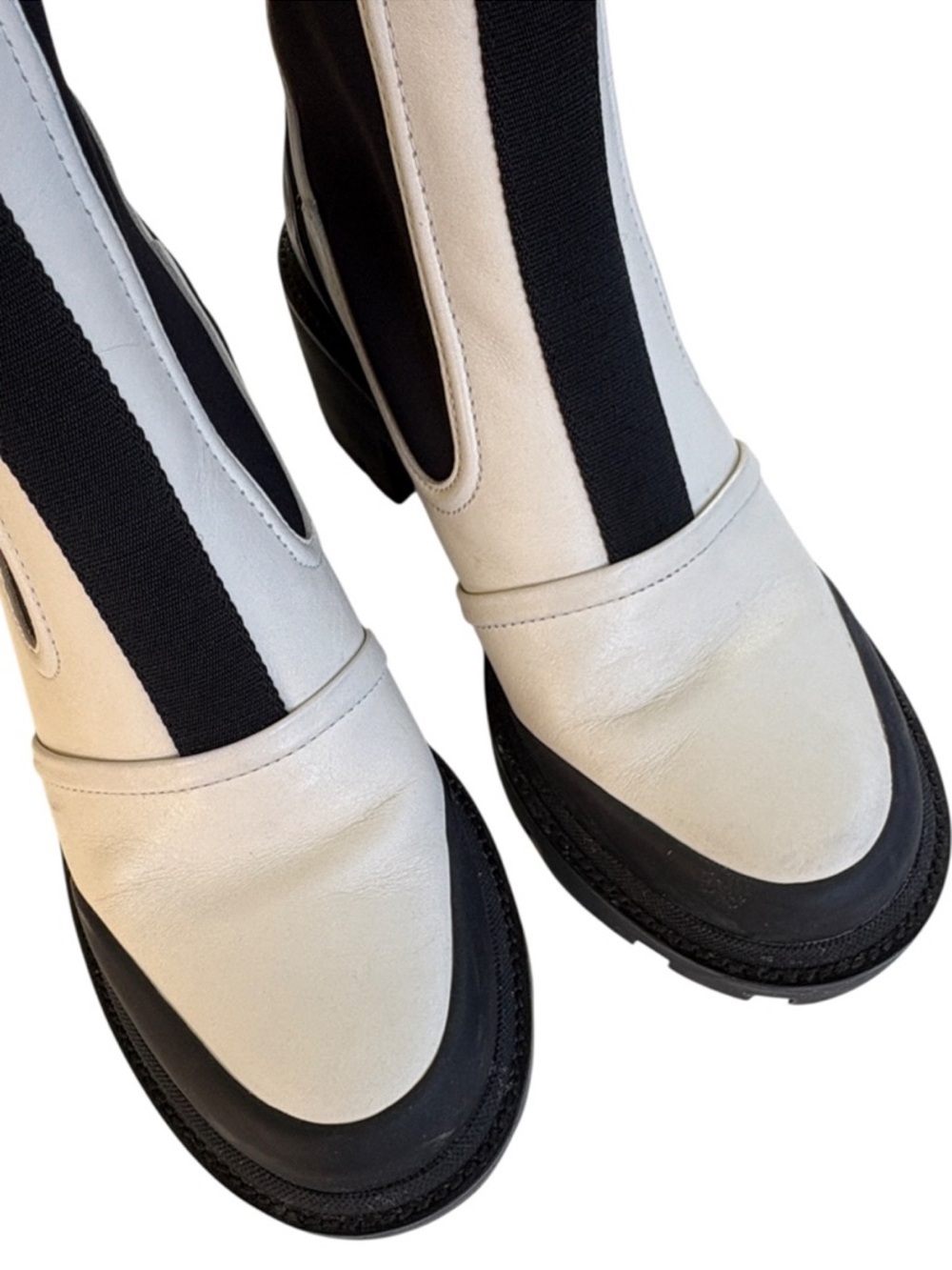 Tory Burch Leather Chelsea Lug Sole Ankle Boots Ivory Black Size 8.5 Retail $428 - Picture 5 of 11